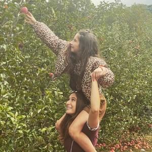 Meet your Posher, Dyana